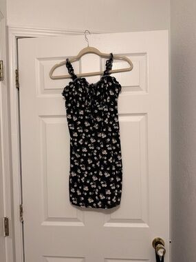 SHEIN Black Floral Ruffled Strap Mini Dress